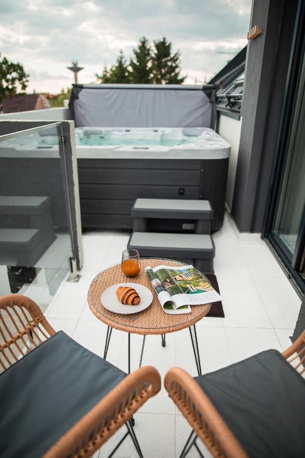 Tahiti Resort Apartments Hajdúszoboszló Екстериор снимка